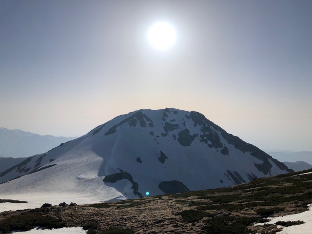 旭岳を望む