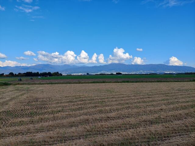 秋の空、晴天の松本平