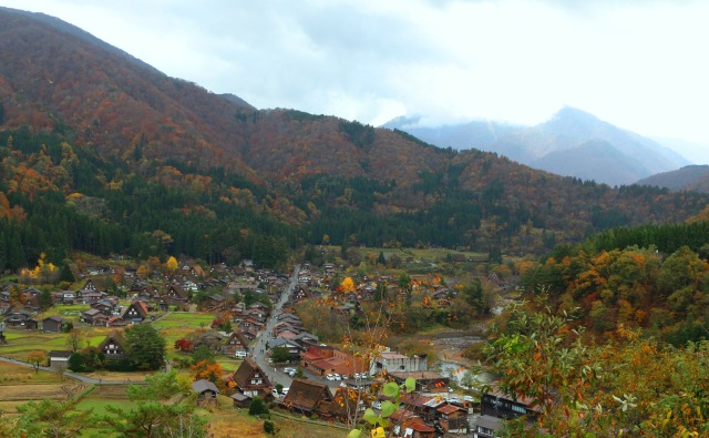 秋の白川郷