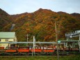 秋の宇奈月温泉駅