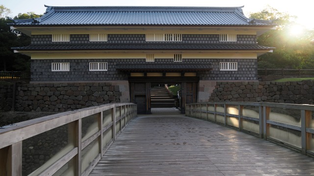 秋の金沢城公園