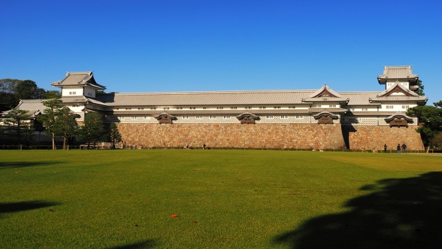 秋の金沢城公園