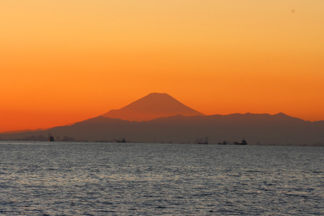 夕暮れの海