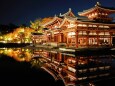 秋の夜の平等院