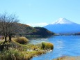 晩秋の河口湖