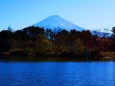 晩秋の河口湖