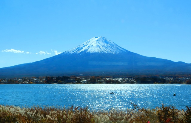 晩秋の河口湖