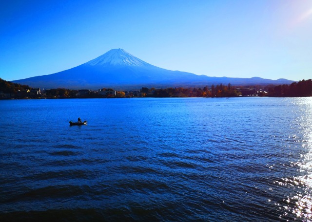 晩秋の河口湖