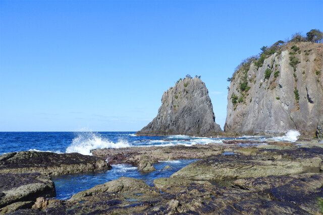 冬晴れの海岸