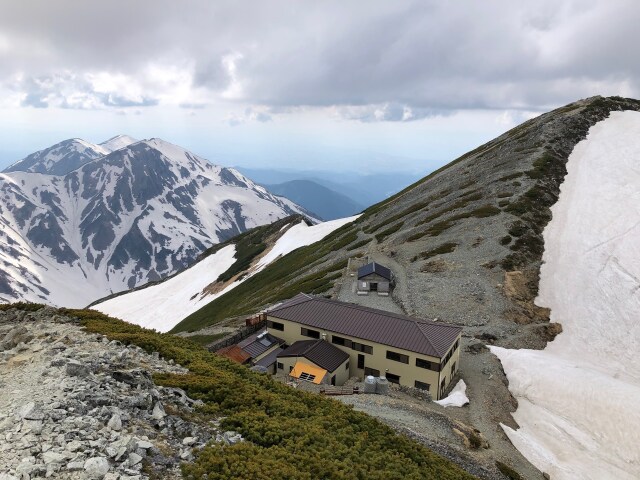 劔御前の小屋