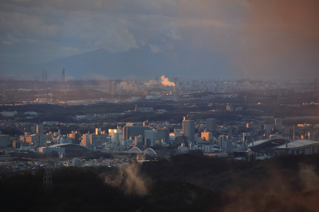 暮れる豊田の街