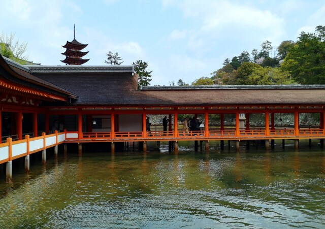 厳島神社