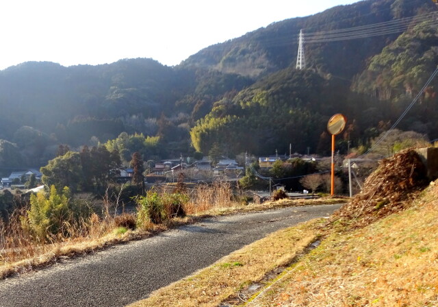 夕暮れのひと時 静かな山里