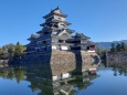 秋の信州、国宝松本城