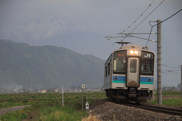 爺ケ岳とE127系