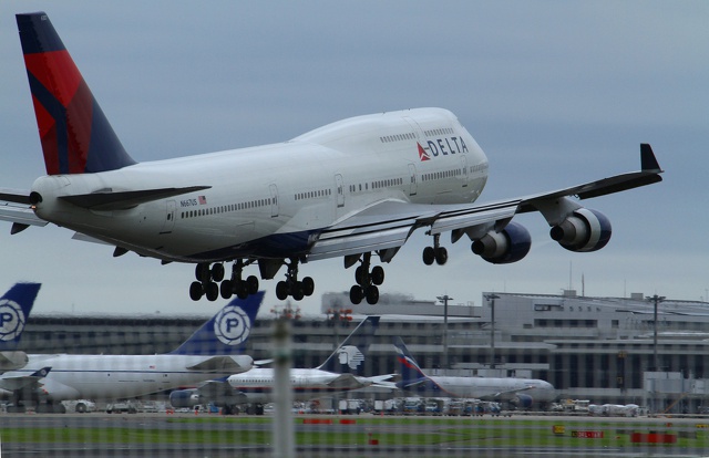 B747(N667US)