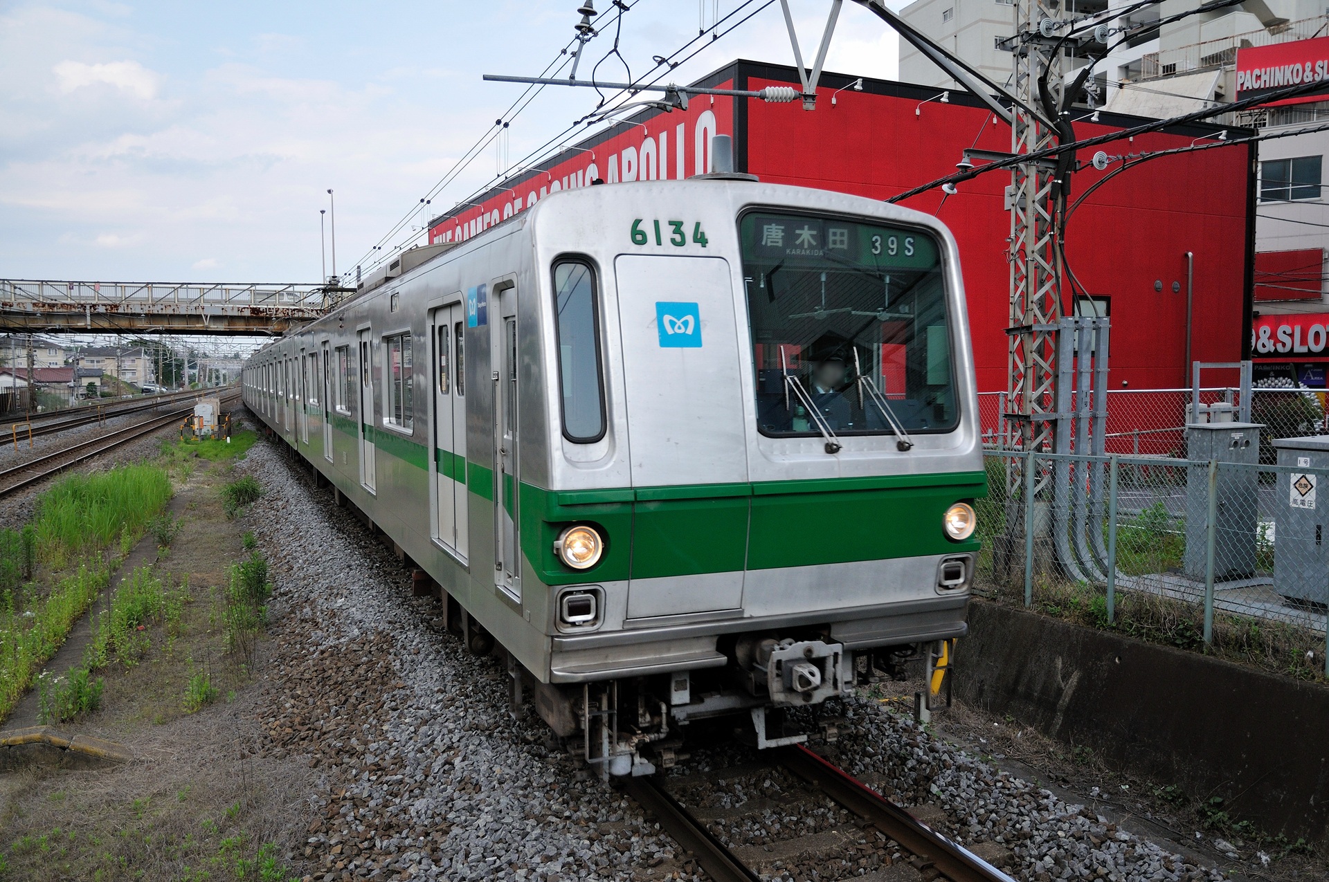 鉄道 電車 東京メトロ千代田線6134 壁紙19x1275 壁紙館