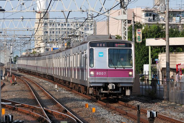 東京メトロ半蔵門線8007