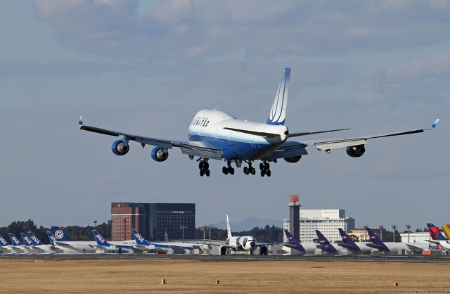 B747 N199UA