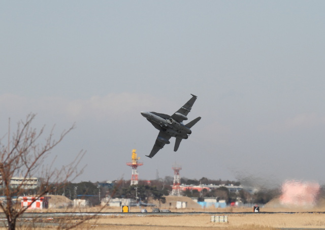 F-18 驚愕の離陸ワザ