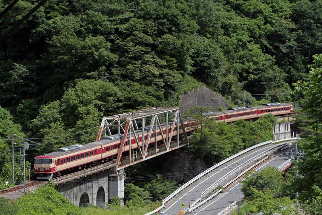 185系 〈草津2号〉 送り込み回送