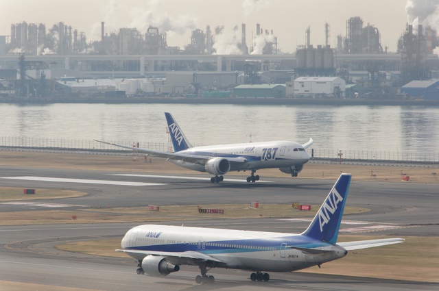 ボーイング787と767-300