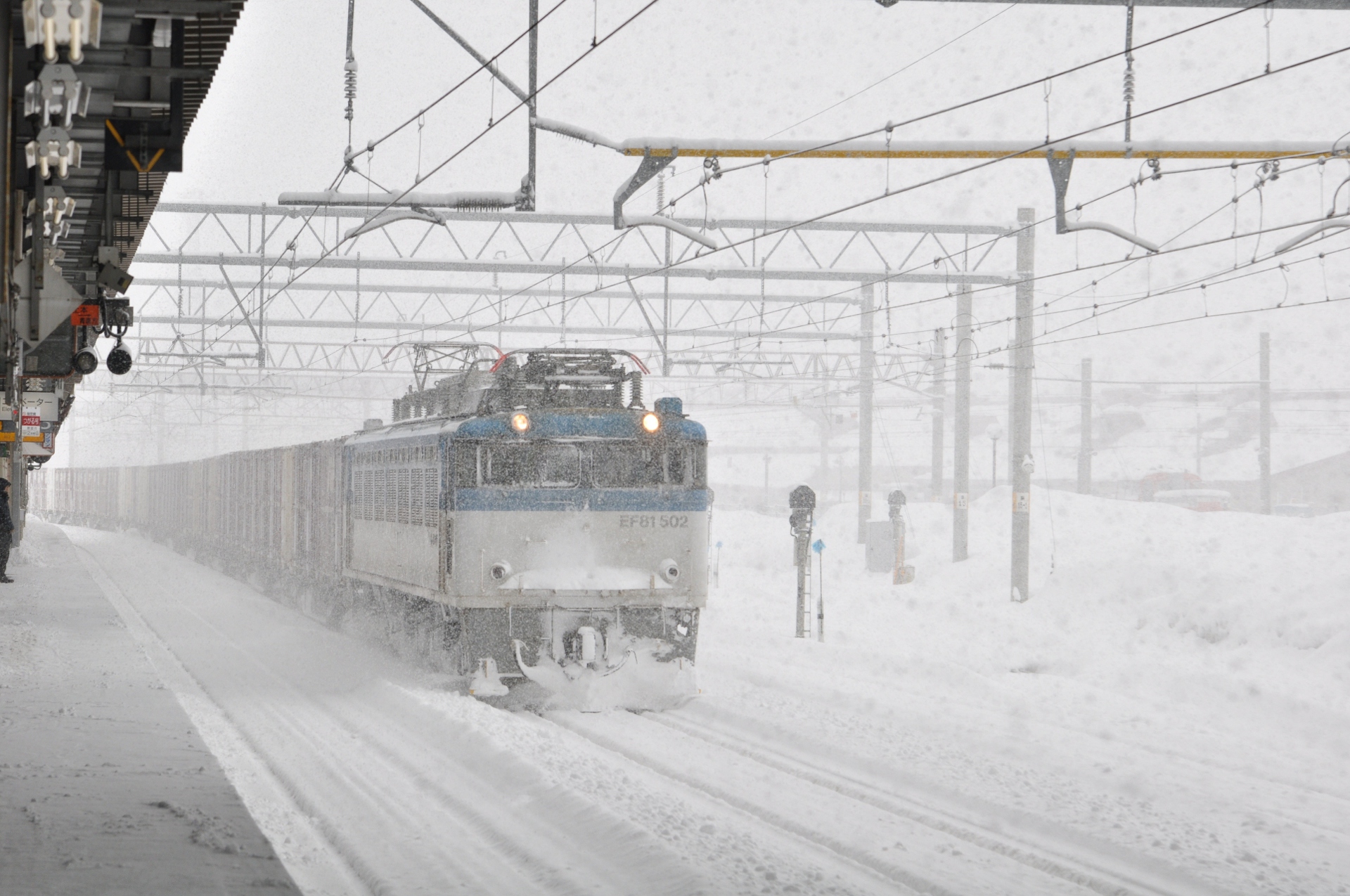 鉄道 電気機関車 雪との闘い3 壁紙19x1275 壁紙館