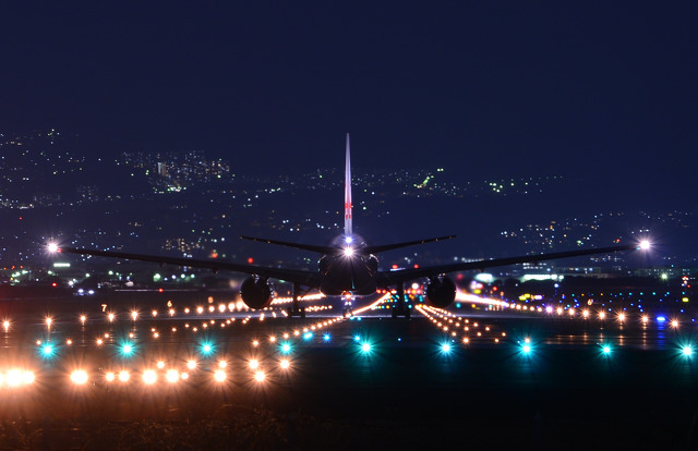 JAL B777