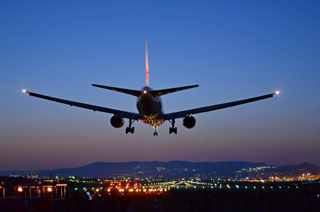 Night Landing B767