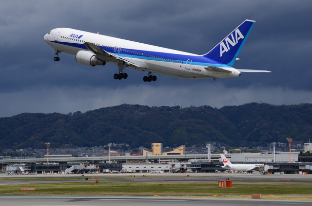 B767 ANA