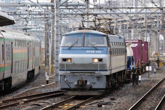 EF66 120