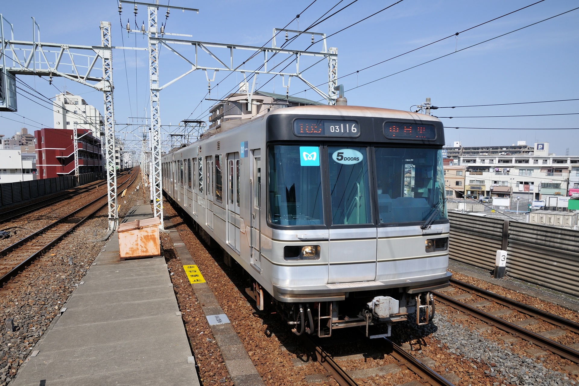 鉄道 電車 東京メトロ日比谷線03 116 壁紙19x1280 壁紙館