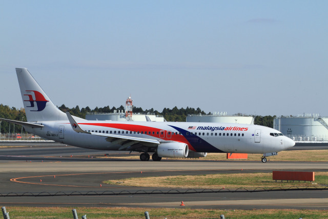 B737 9M-MXJ