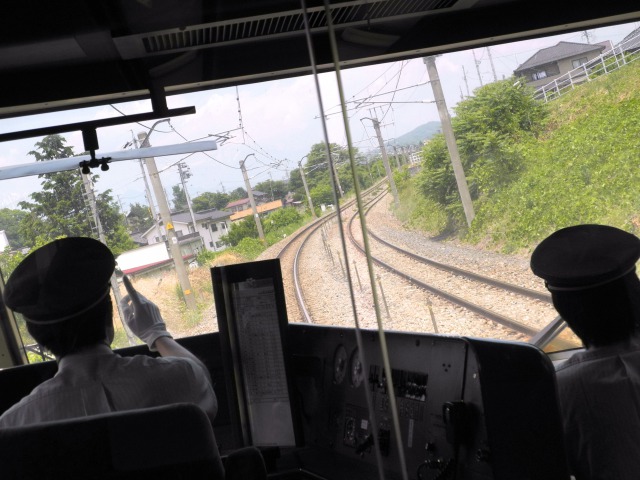 振り子電車ワイドビューしなの