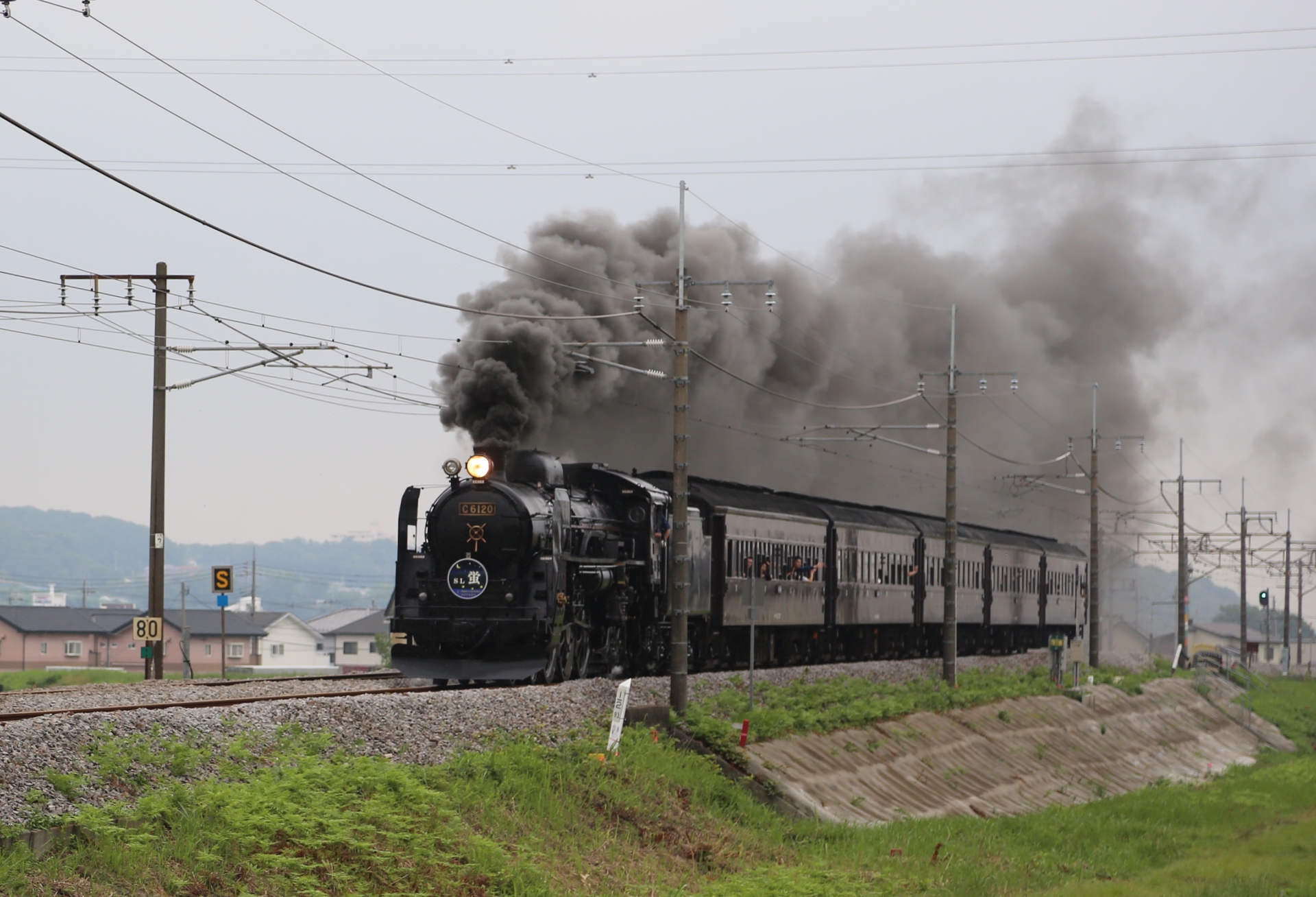 鉄道 蒸気機関車 Sl蛍 壁紙19x1308 壁紙館