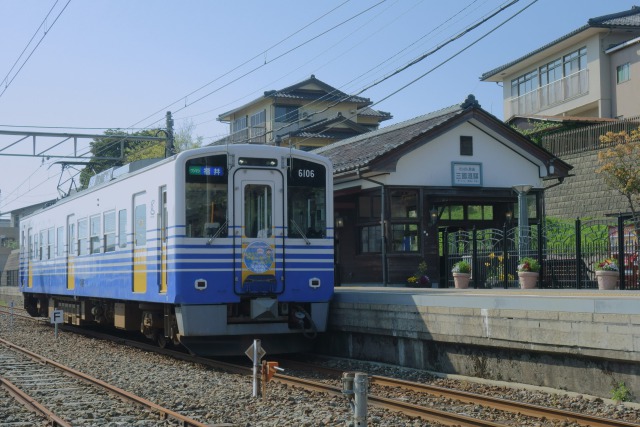 終点三国港駅