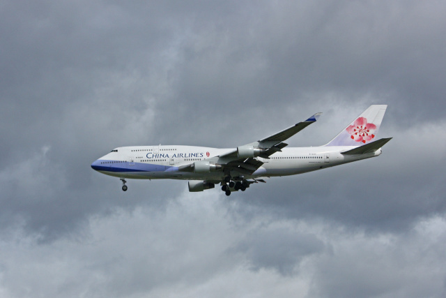 B747 B-18205