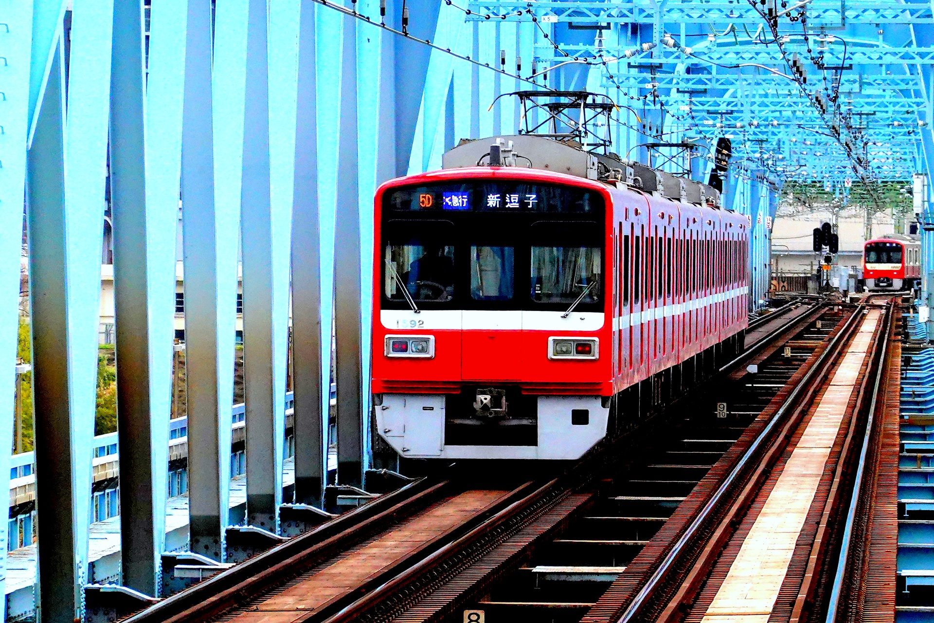 鉄道 電車 多摩川を渡る京急電車 壁紙19x1280 壁紙館