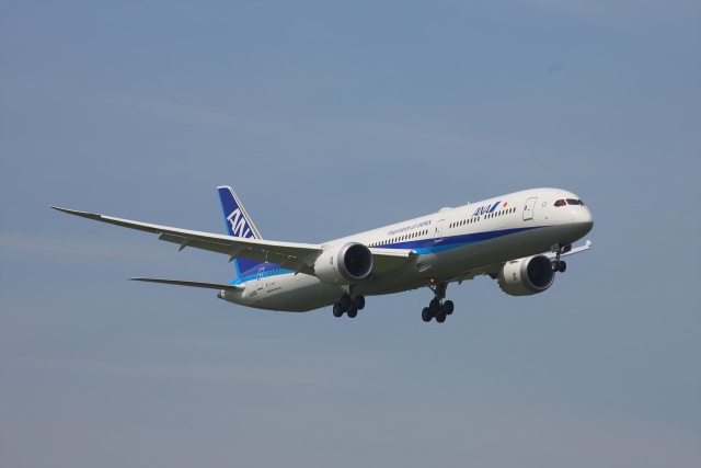 シンガポール線初就航ANA787-10