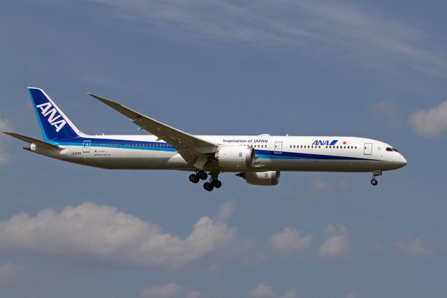 B787-10 JA900A