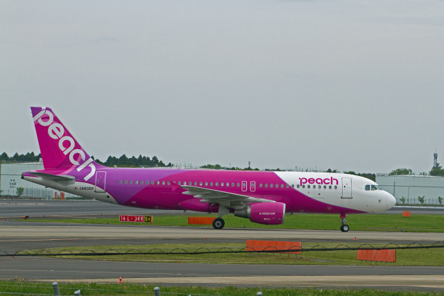 A320 JA805P