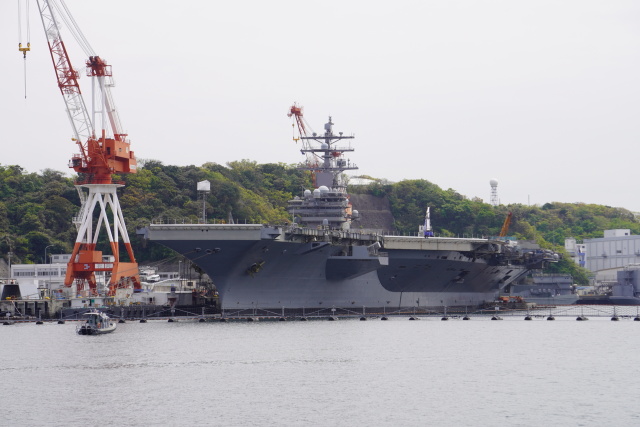 CVN76ロナルド・レーガン 01