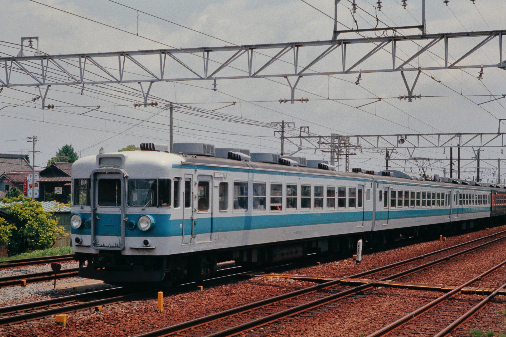 鉄道 電車 昭和の鉄道19 153系新快速色 壁紙19x1280 壁紙館