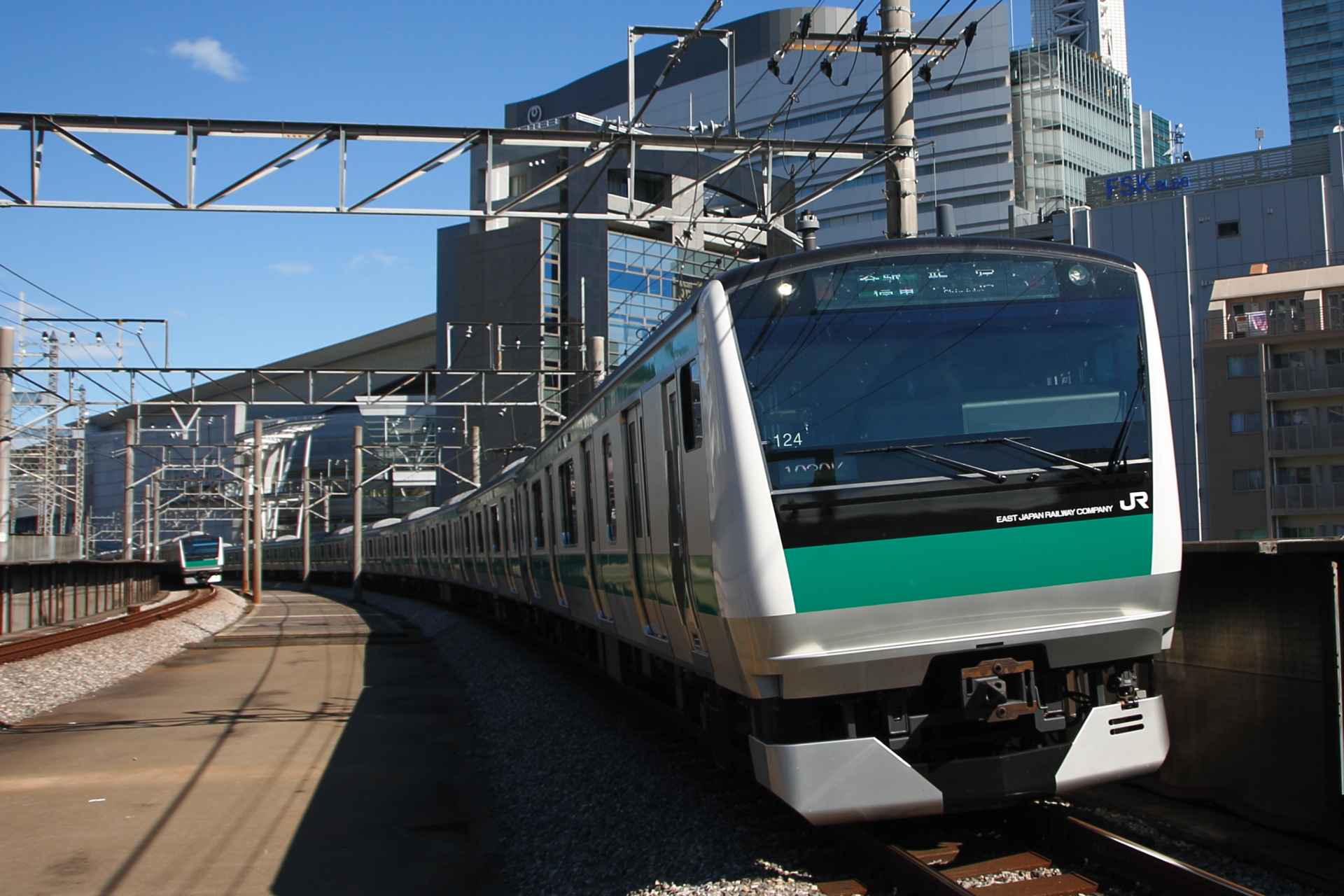 鉄道 電車 埼京線e233系 壁紙19x1280 壁紙館