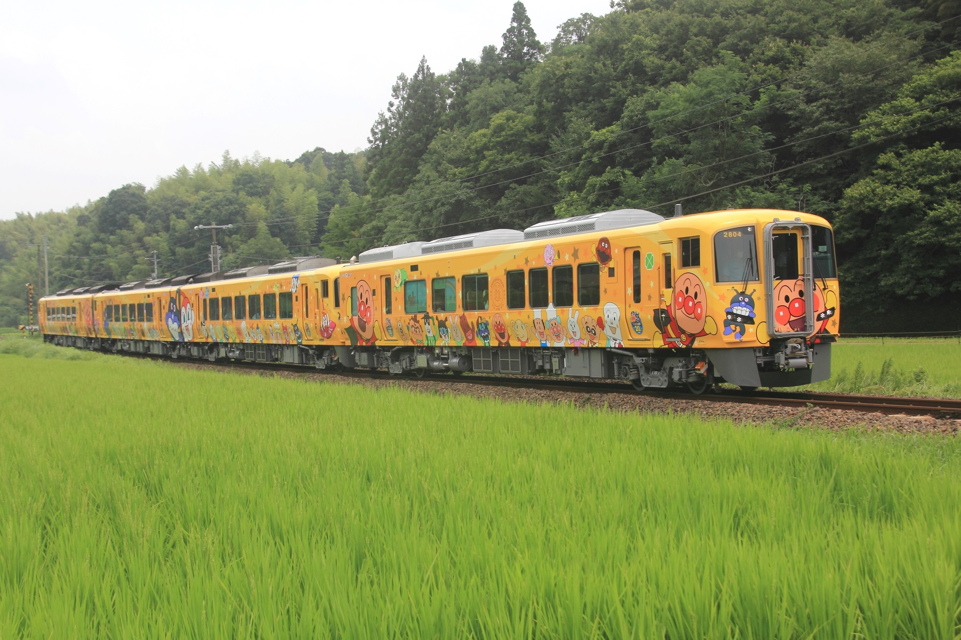 鉄道 気動車 アンパンマン列車7号 壁紙19x1280 壁紙館