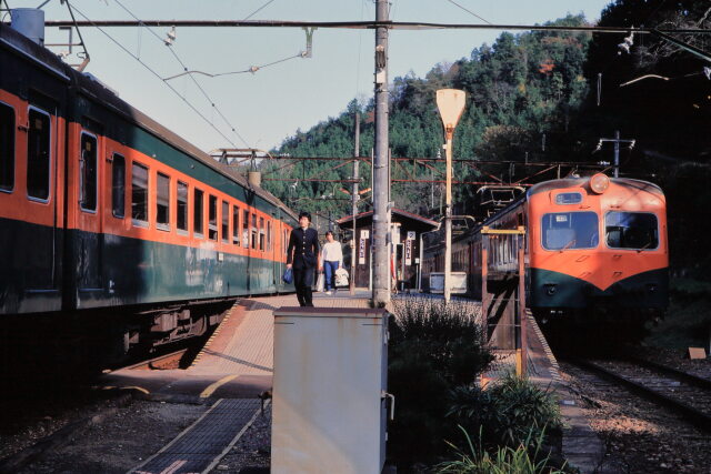 昭和の鉄道85 東栄駅にて