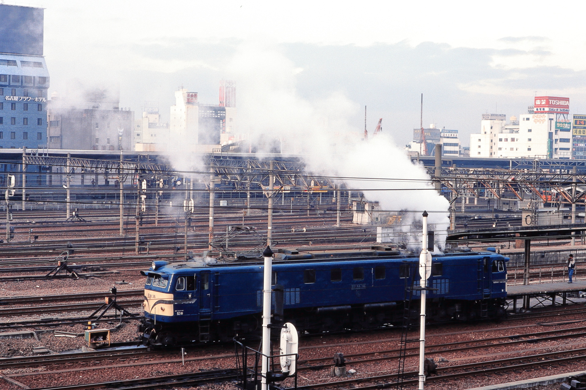 鉄道 電気機関車 昭和の鉄道140 煙吐くゴハチ 壁紙19x1280 壁紙館