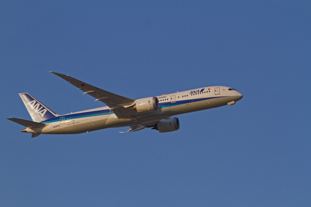 B787JA837A