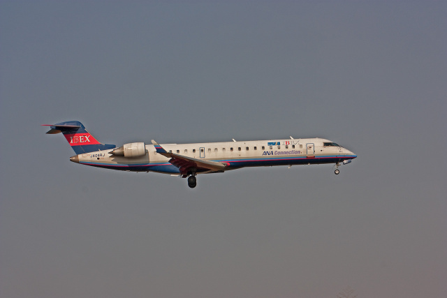 CRJ-700 JA06RJ