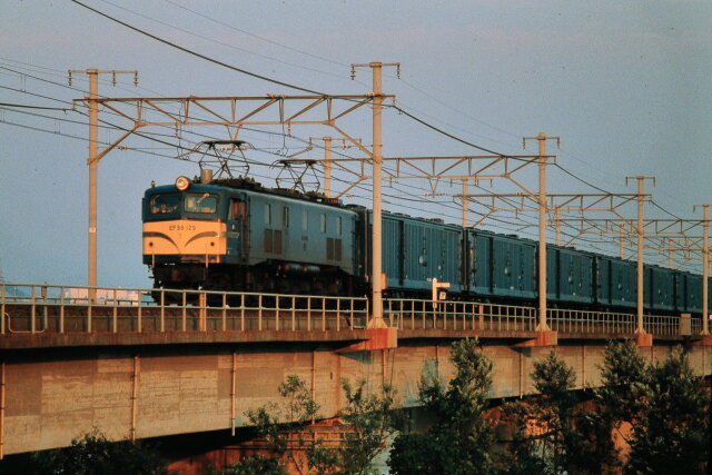 昭和の鉄道235 ゴハチ129号機